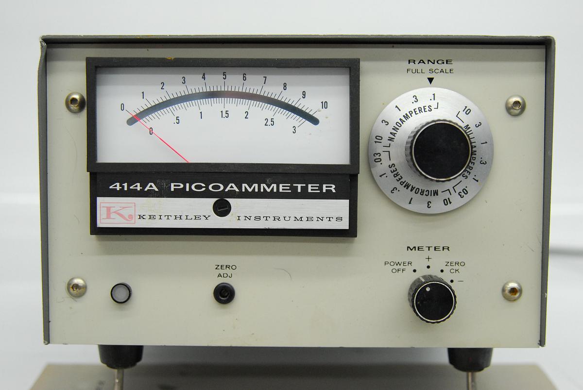 Used Keithley Instruments 414A Picoammeter w/ Manual - CamScan SEM