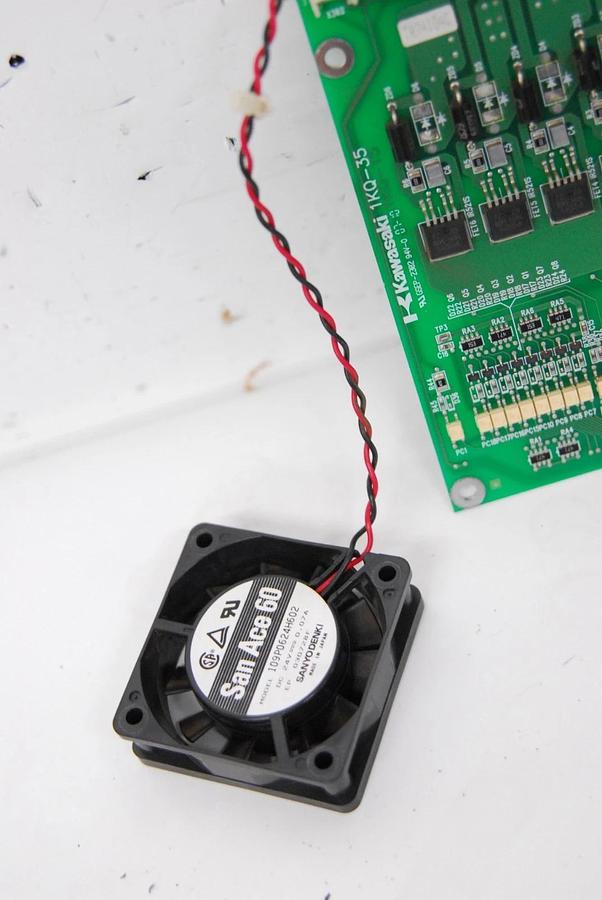 Used Kawasaki 1KQ-35 Servo Control Board (from D32FD001, ZZX130L B)