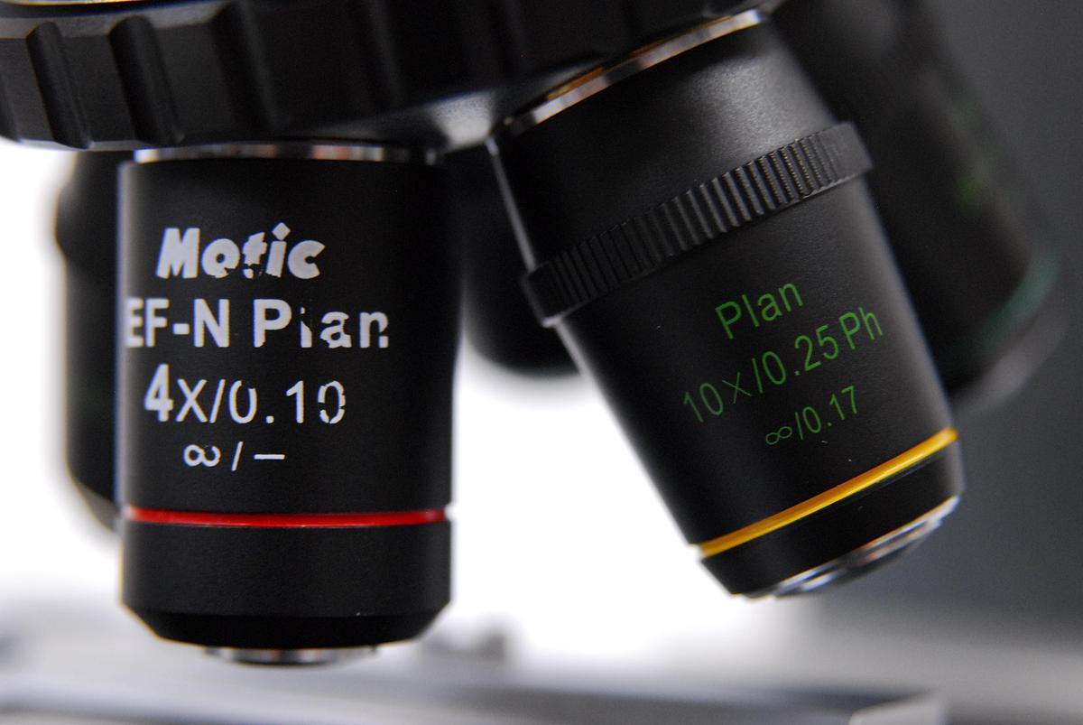 Used Motic BA400 Trinocular Phase Contrast Microscope W/ 4/10/20/40/100 Objectives