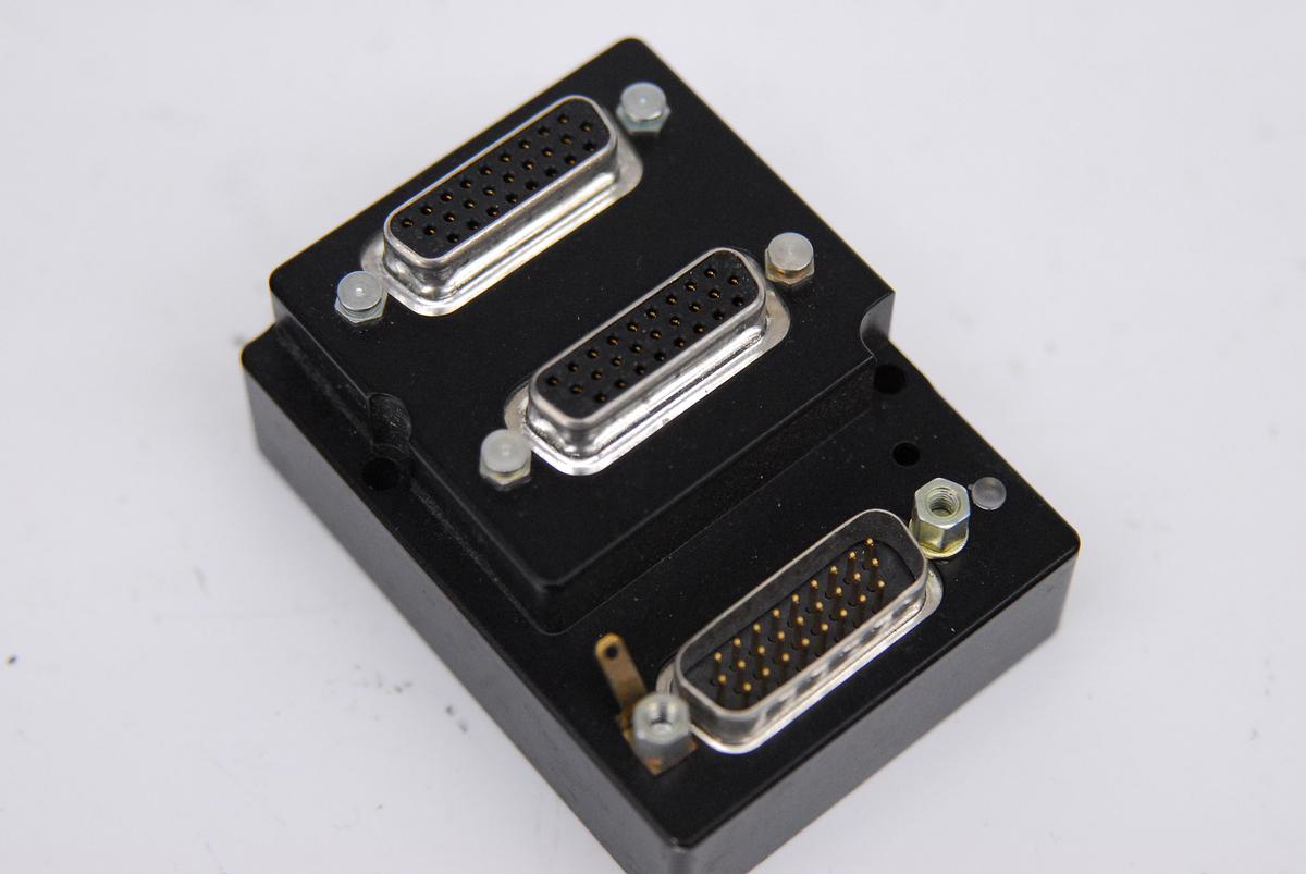 Used Renishaw A-9568-1704-01 DSi-QMM-08 Dual SiGNUM Readhead Encoder Interface 8MHz