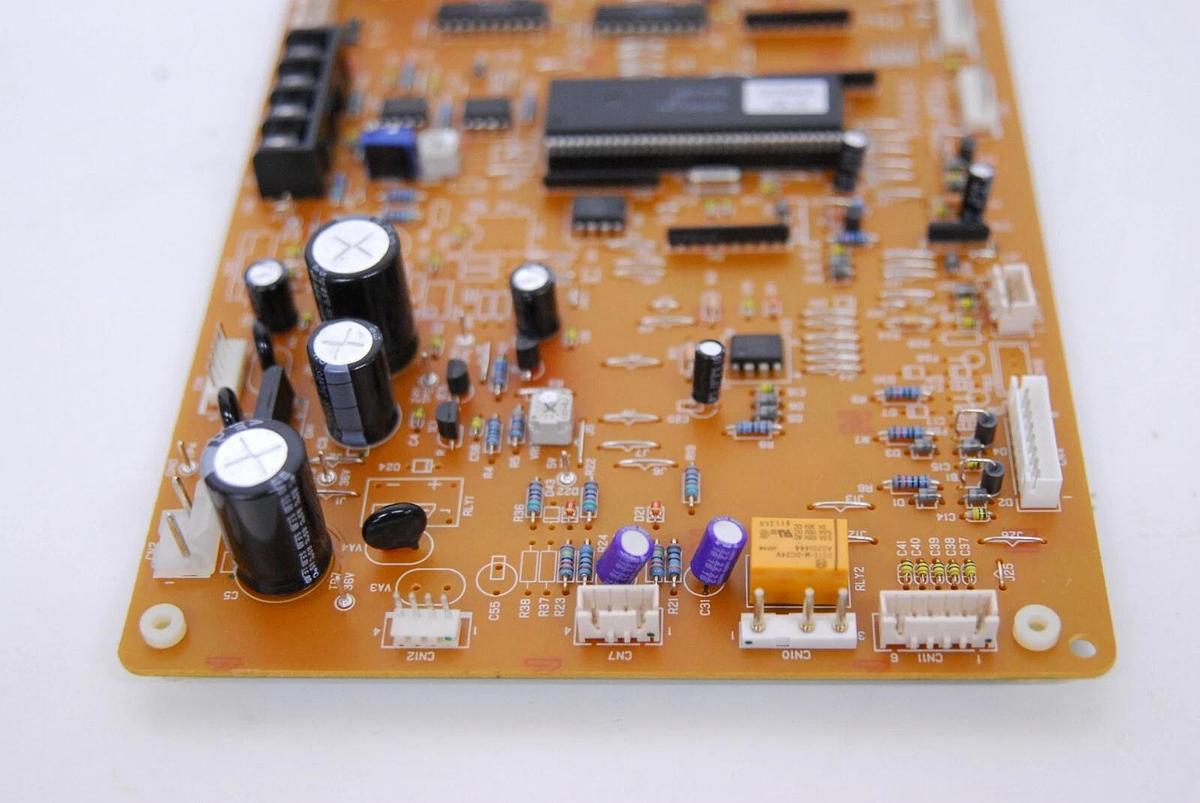 Used 7FB-4-B101-067-00-3 CO-5AC(IS) Control Board - Sanyo CO2 Incubator