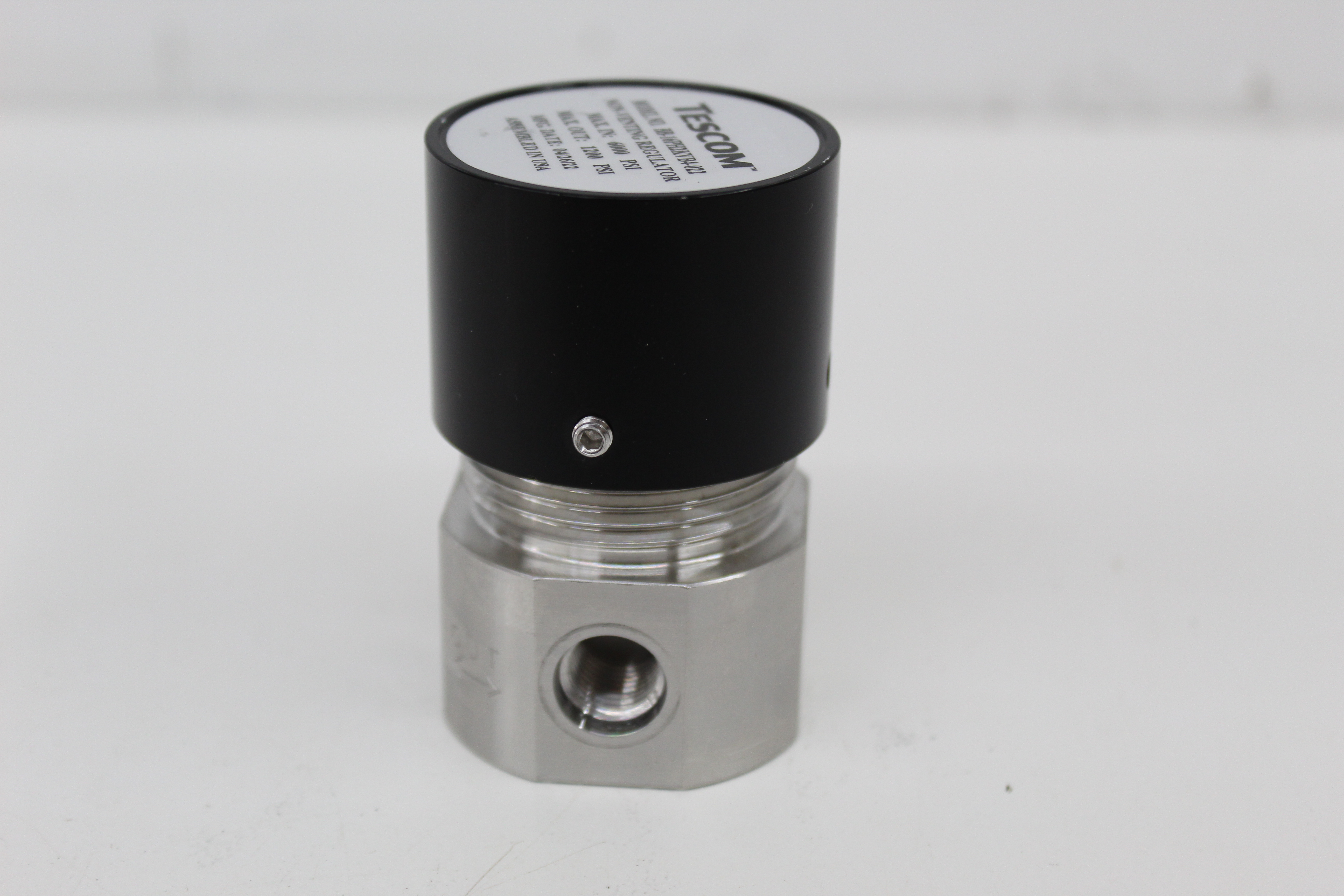 Used TESCOM BB-16PH2KVB4-022 High Pressure Non-Venting Regulator