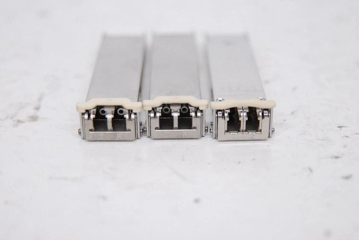 Used Brocade 33011-000 10GE SR XFP Transceivers 850nm - Lot of 3