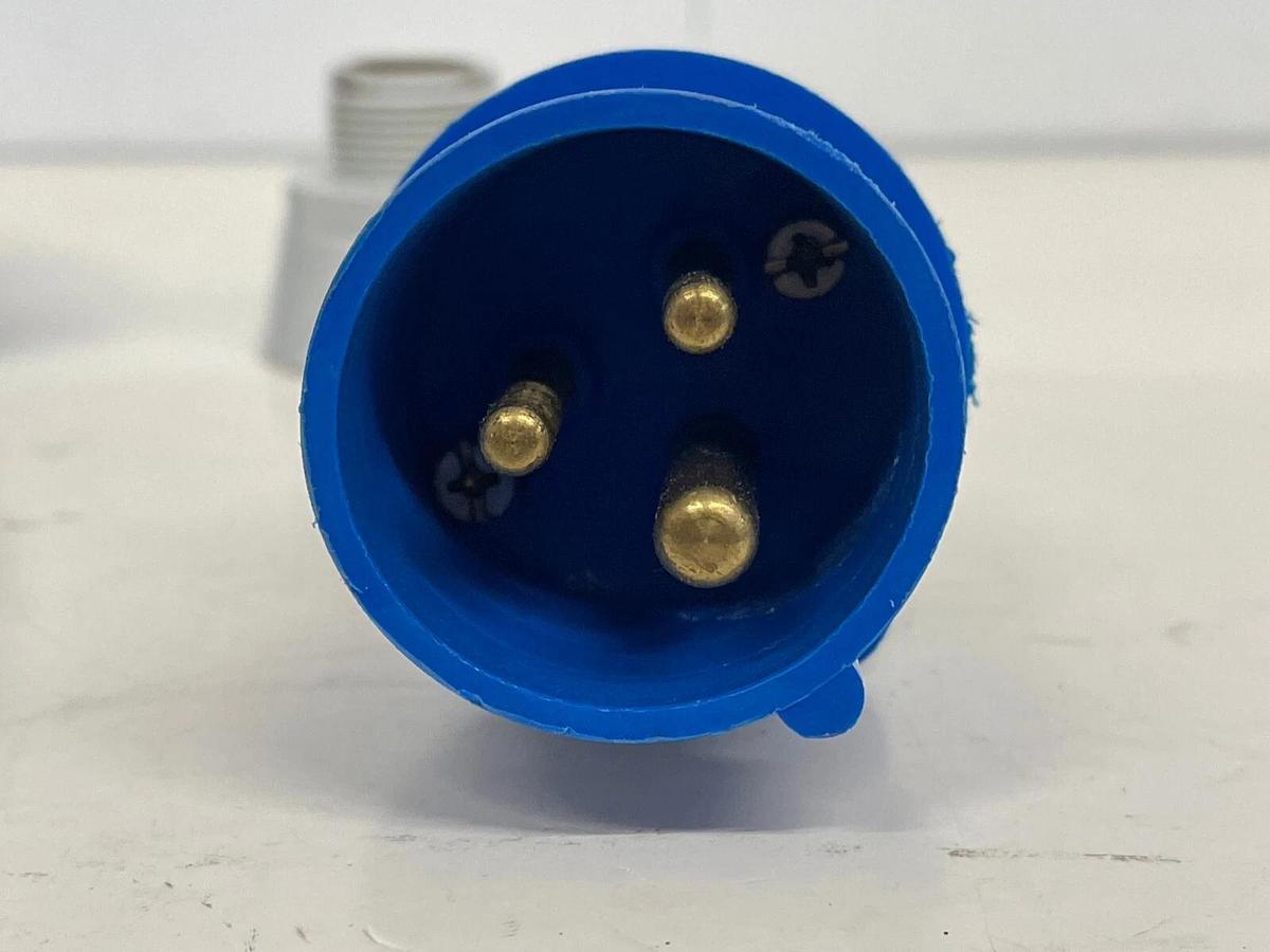 Used Hubbell C320P6SVL C-Iec Heavy Duty Plug (2 Pole, 3 Wire, 20 amp, 250V)