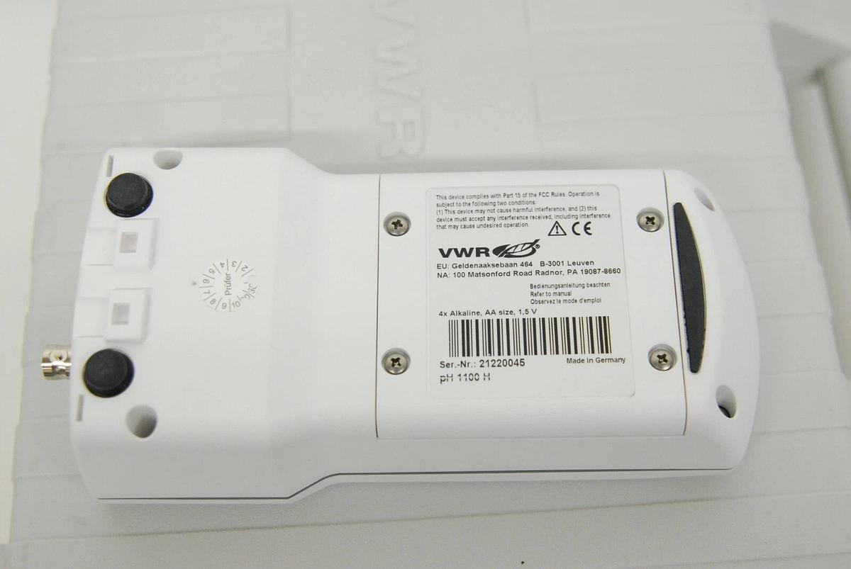 Used VWR 76460-504 pHenomenal pH 1100 H pH/mV/°C Meter Handheld W/ Case