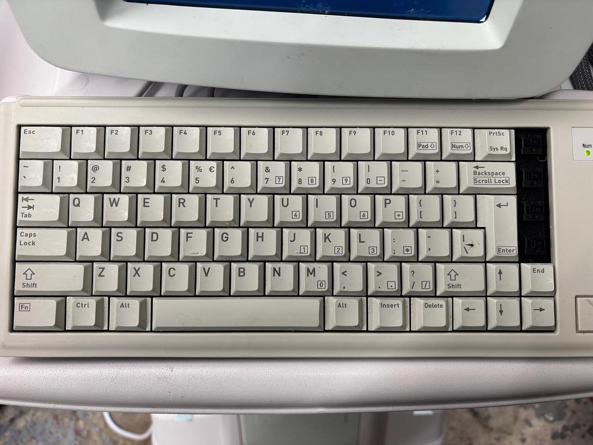Used Unetixs Vascular Multilab Series 2-CP Peripheral Vascular Diagnostic System 11996-0000-01