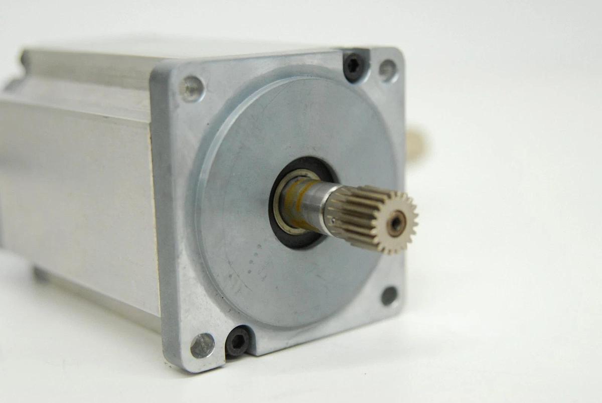 Used Pacific Scientific MK21K-00YY-122 AC Servo Motor - Puritan Bennett 740