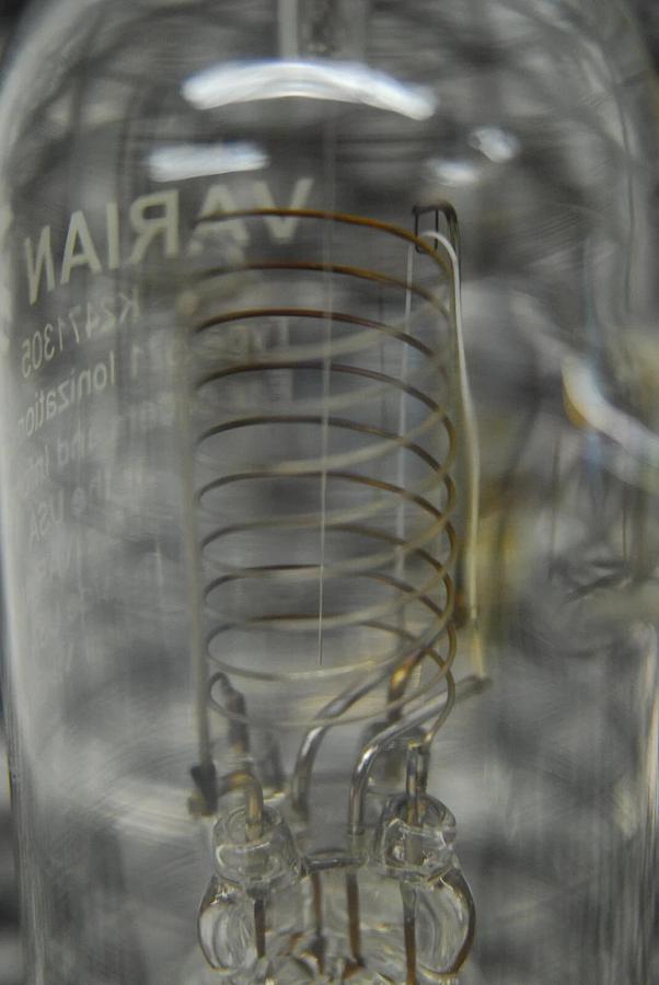 Used Varian K2471305 Type 571 Ionization Gauge Tube