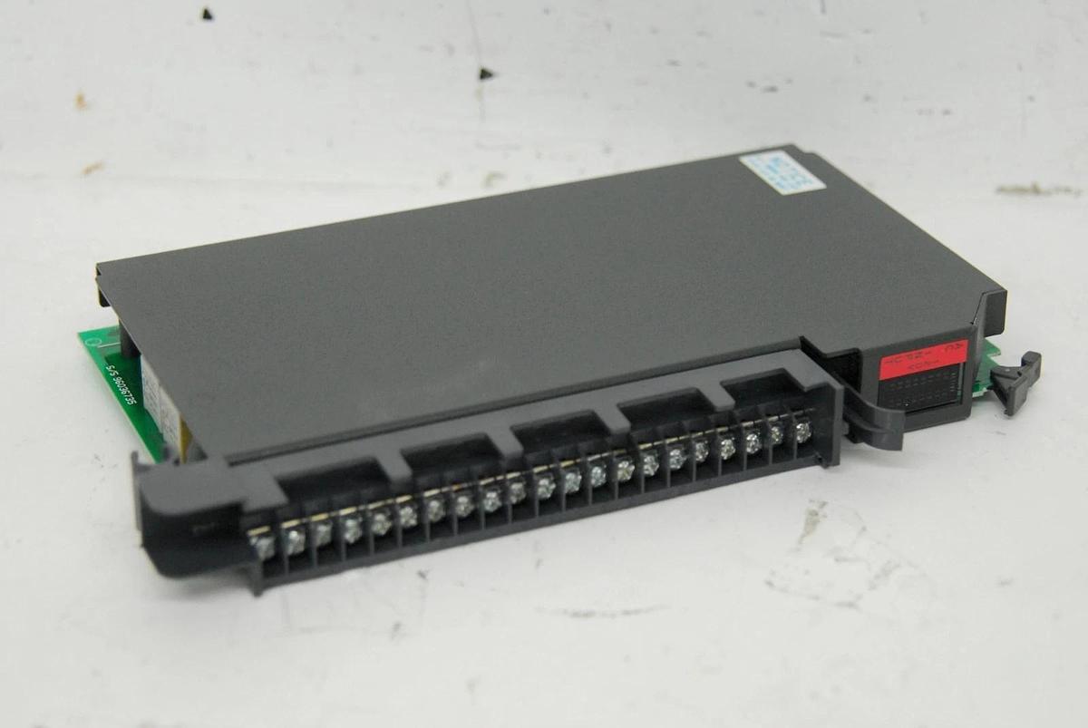 Used Allen-Bradley 1771-IAD B 120V AC/DC Input Module