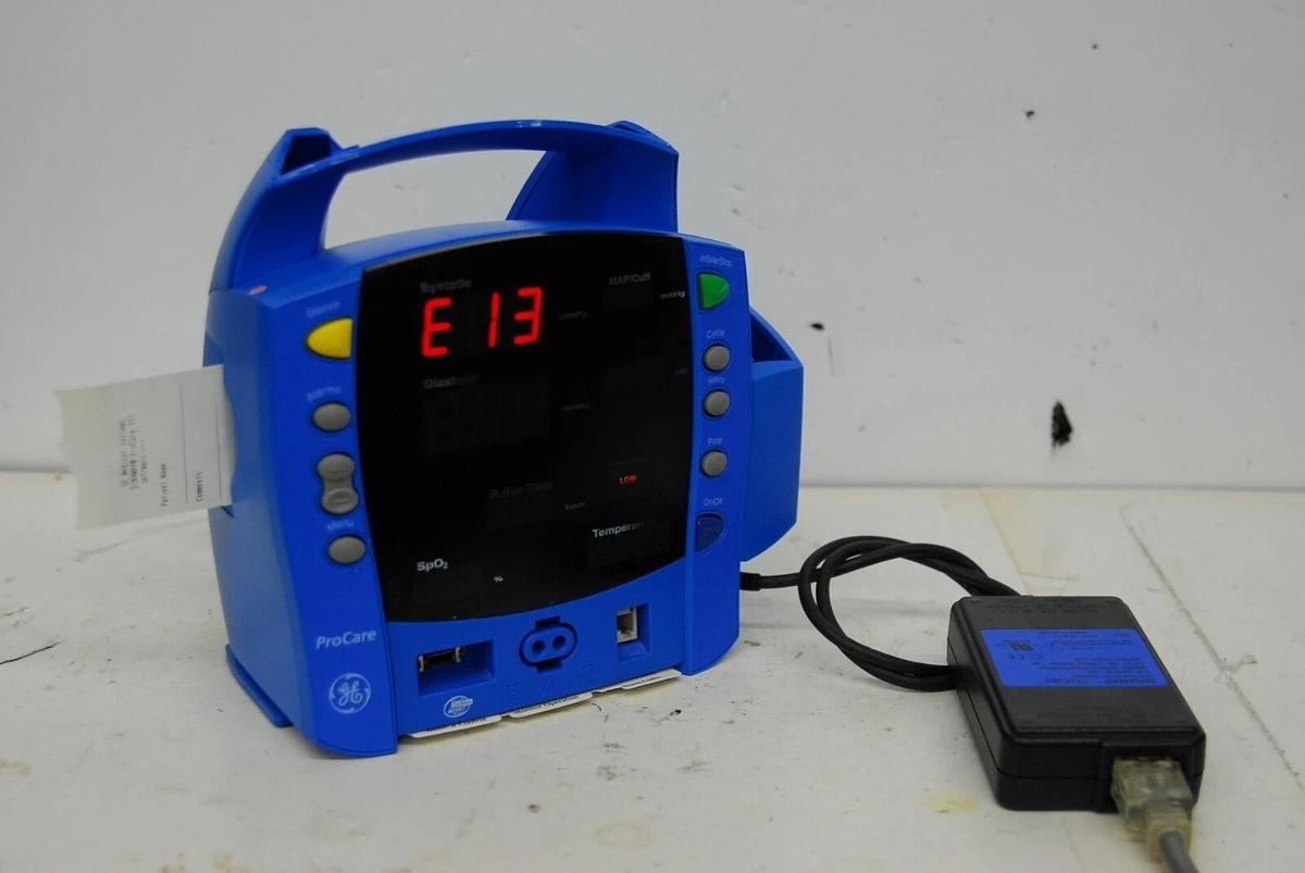 Used GE Dinamap ProCare 400 (DPC400NR) W/ Power Adapter- READ DESCRIPTION