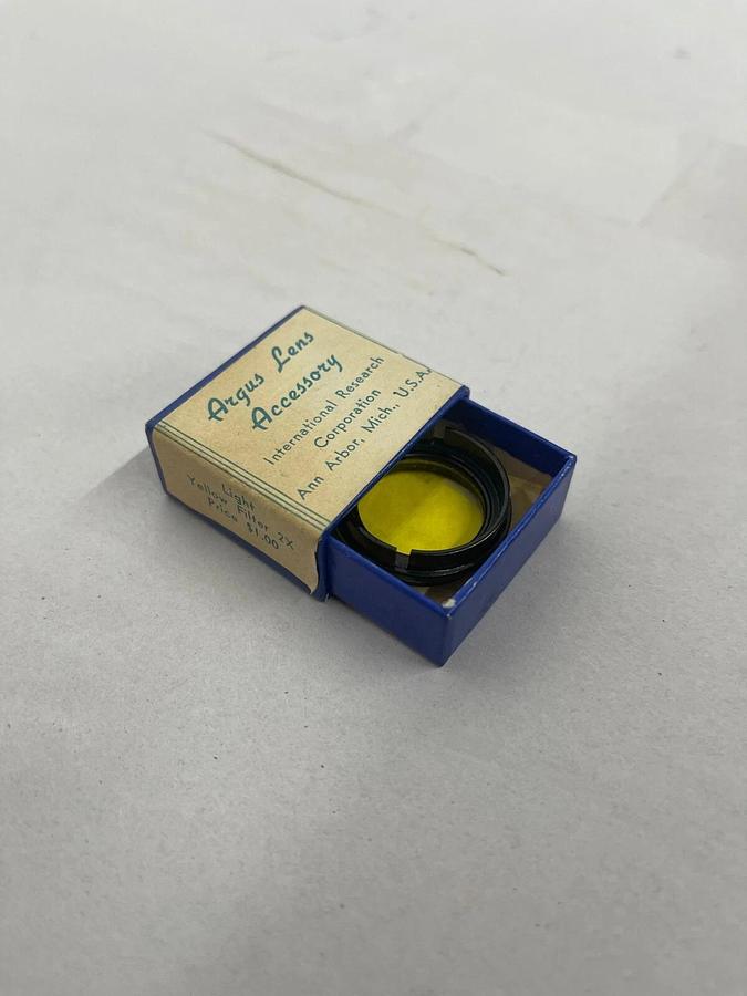 Used Argus Lens Accessory Part No. S-4 Light Yellow Filter 2X - Original Box