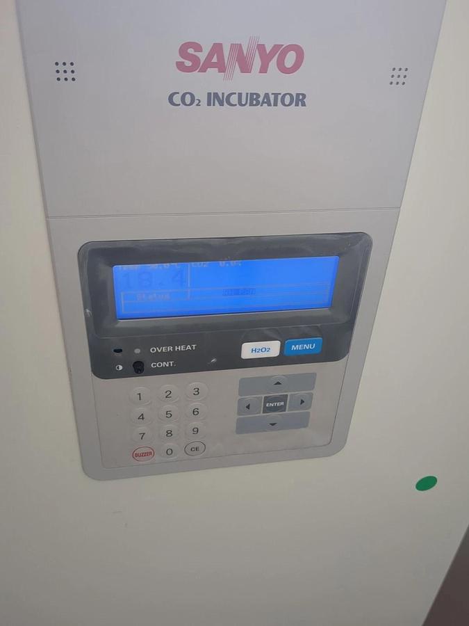Used Sanyo CO2 Incubator MCO-19AIC (UV) Cell Culture Incubator - See Description