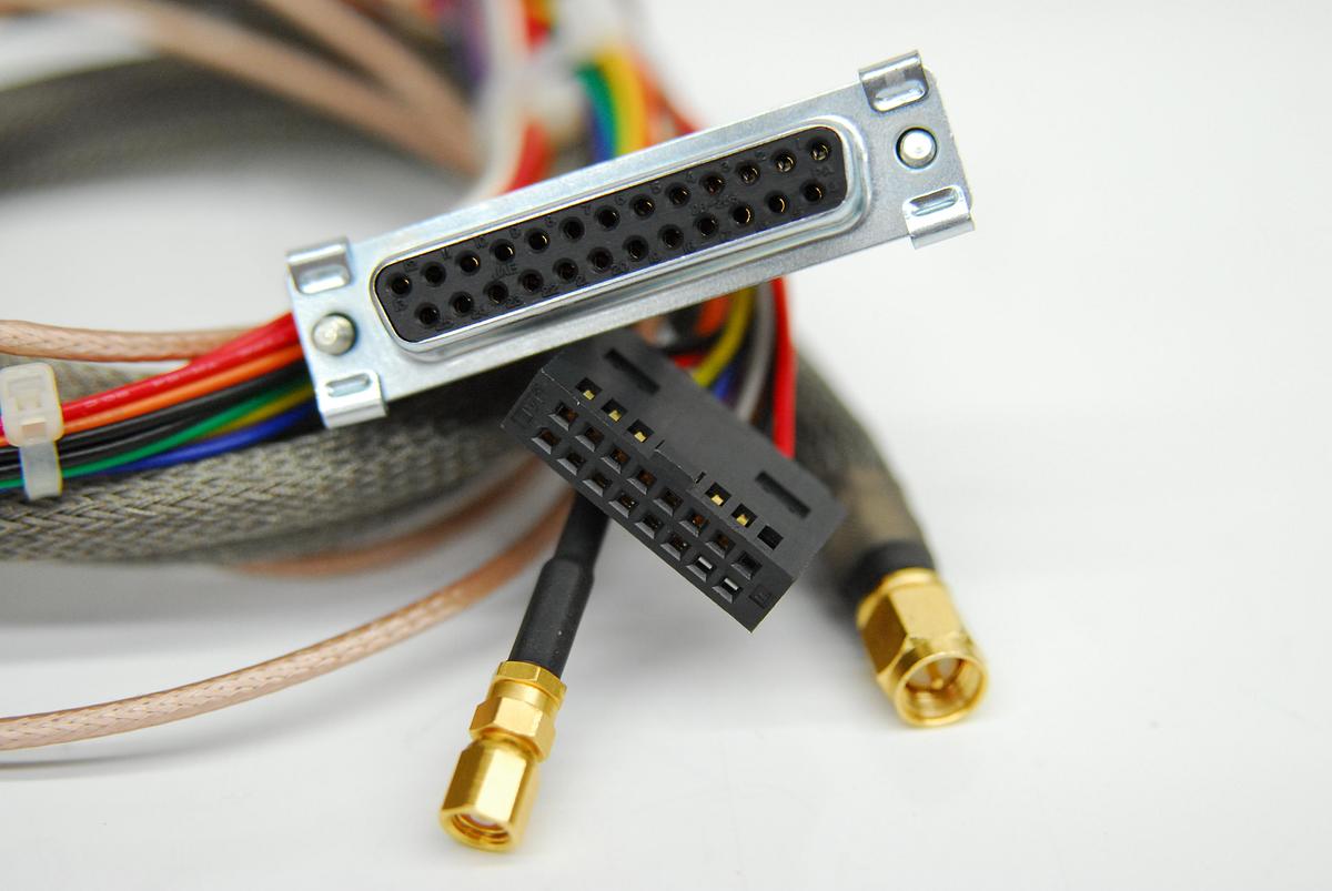 Used AA Opto-Electronic MOD6C-B4DB2510k410k-3070SA-VIS AOTFnC-VIS-TN 1105 Modulator