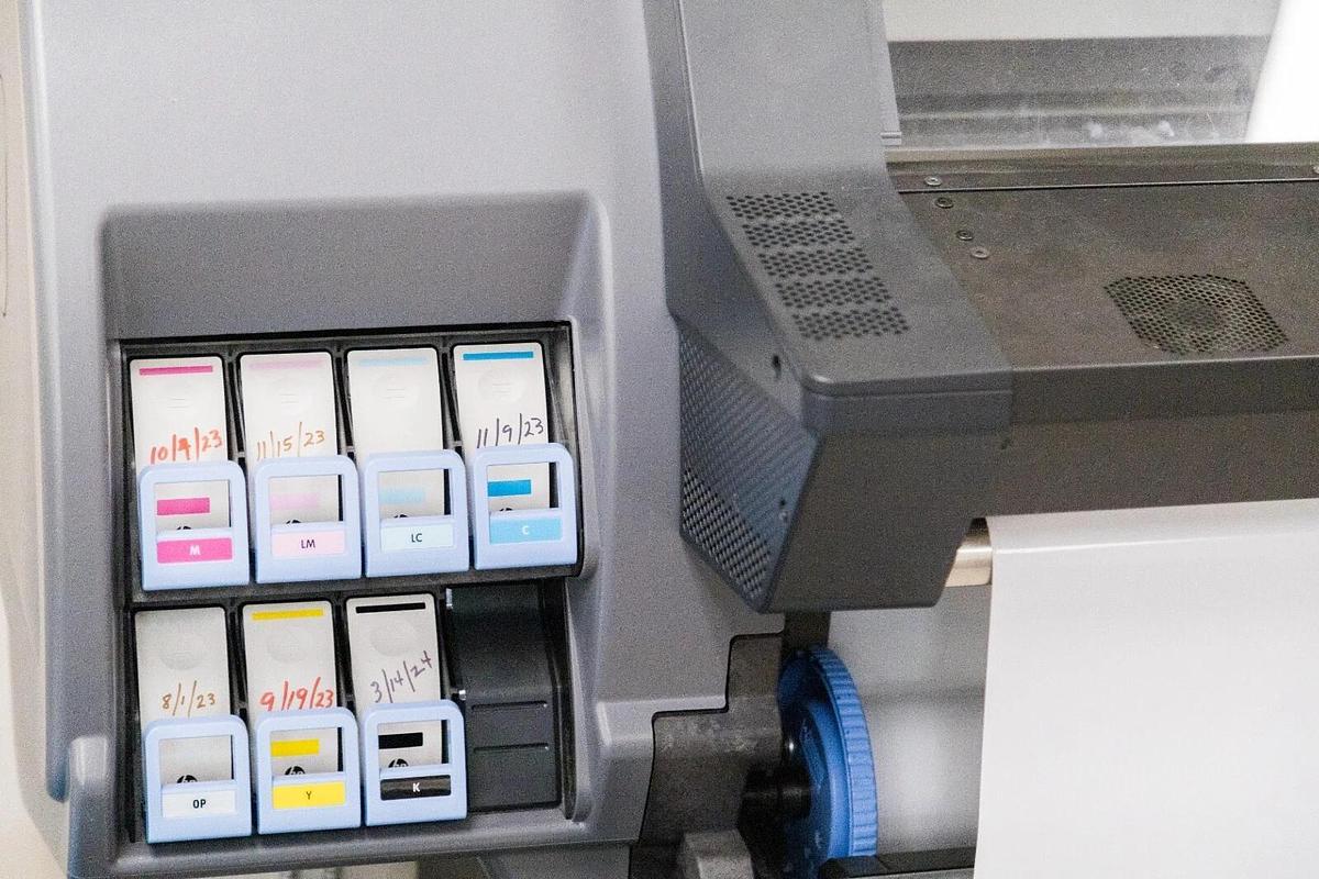 Used HP 315 Latex Printer With Extras - For Parts