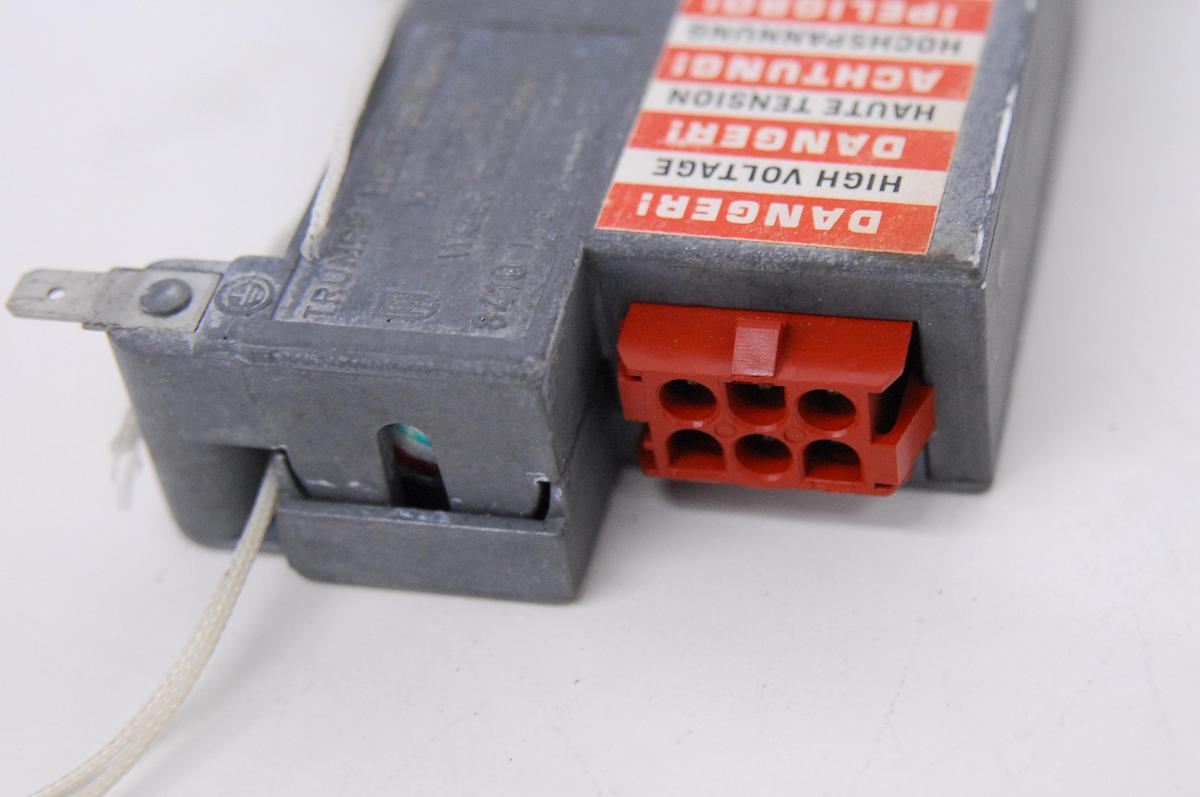 Used Trumpf 8410 Lid Latch - Beckman GPKR Centrifuge