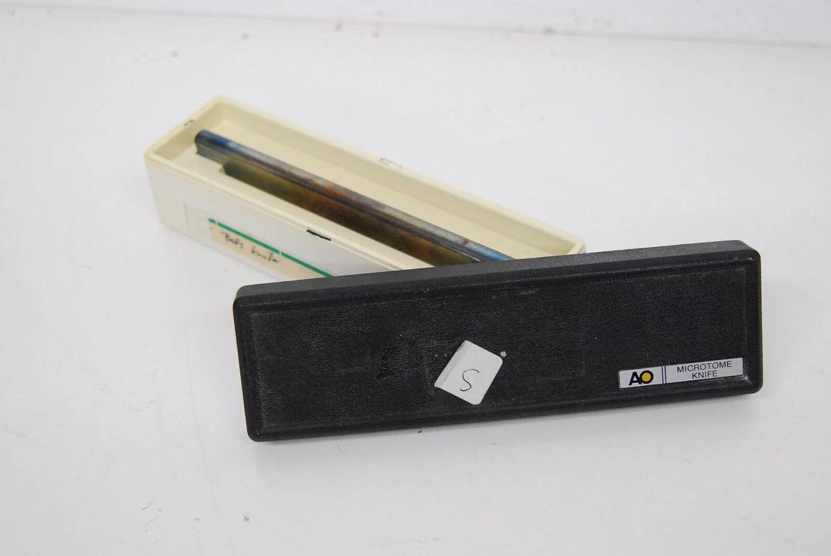 Used AO Reichert Microtome Knife 7.25" 185mm W/ Hard Case