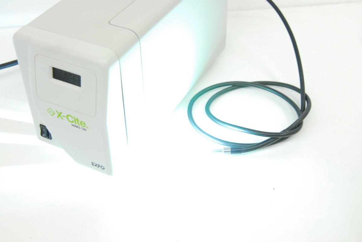 Used EXFO XE120-XL X-Cite 120 Flourescence Illumination W/ 805-00038 Liquid Light Guide