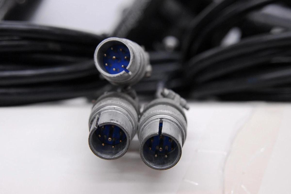 Used Speedotron Model 102 Flash Heads W/ Accessories - Lot of 3