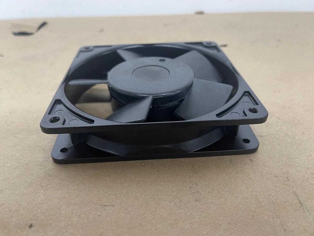Used Royal Fan UT125A AC220V 14/12W 12CM aluminum frame cooling fan