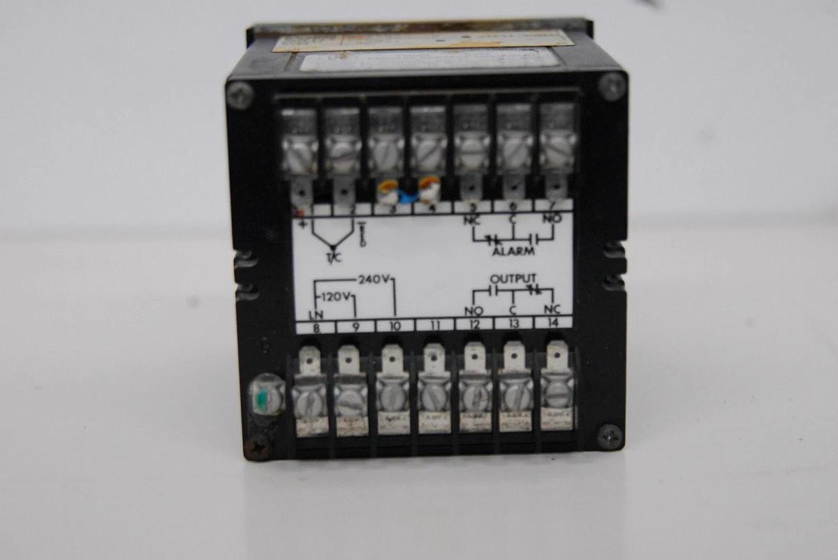 Used Omega 4001KC Temperature Controller - TESTED