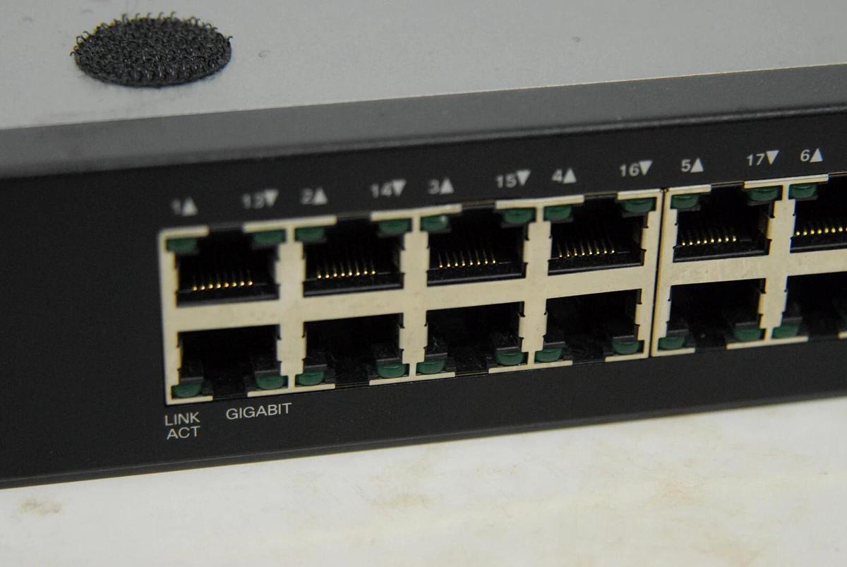 Used Cisco SG100-24 v2 24-Port Gigabit Switch Unmanaged