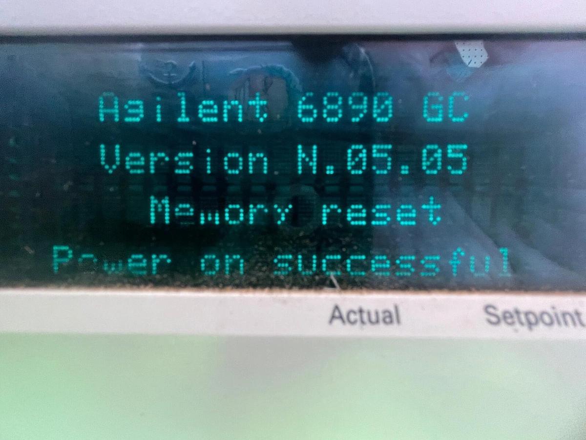 Used Agilent G1530-80000 NA204SD01BA Screen W/ G1575-40100 Keypad (6890N G1540N GC)