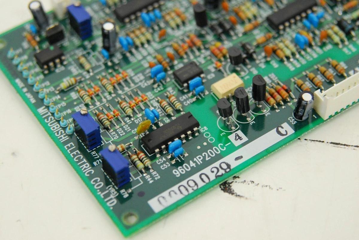 Used Mitsubishi 96041P200C-4 Circuit Board (RA-90 Wire EDM)