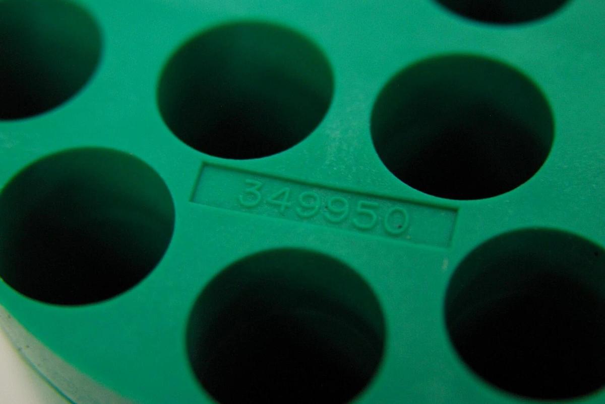 Used Beckman GH-3.8 680g Swing Buckets W/ 14 Slot Inserts 349950 - Lot of 2