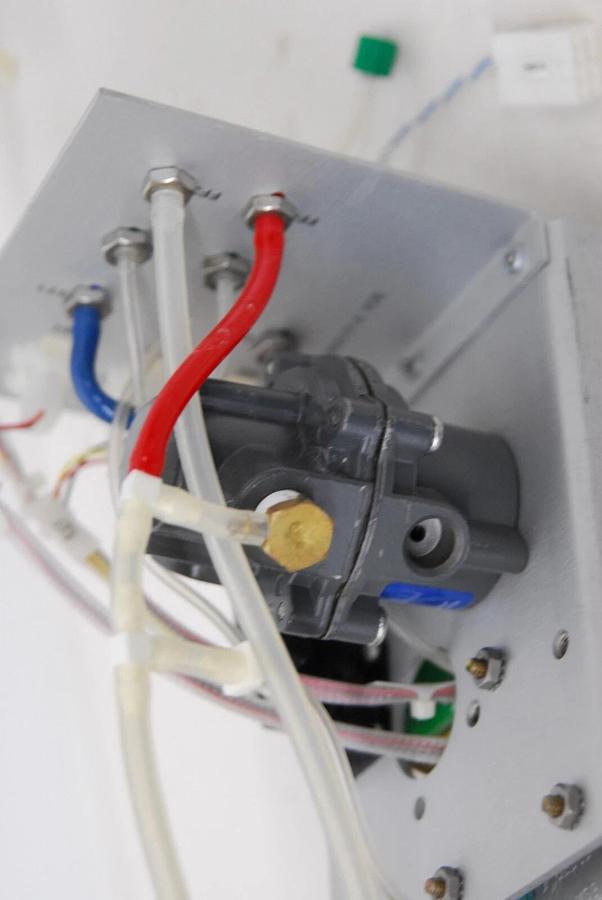 Used Becton Dickinson 03-20107-00 Sample Press REG PCB W/ Assembly (FACSCalibur)