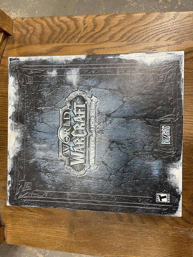 Used 2 World of Warcraft Collector's Edition Pandaria, Lich King (Incomplete)