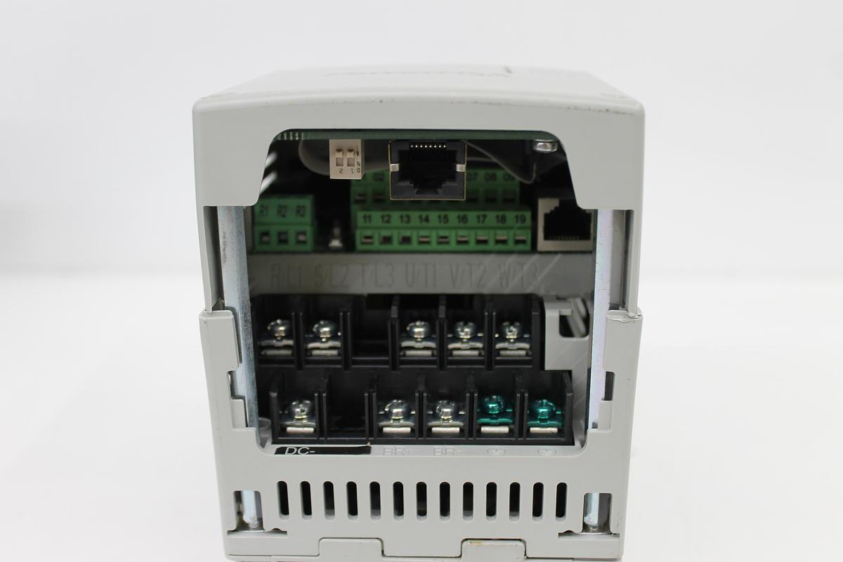 Used Allen Bradley 22B-V5P0N104 PowerFlex 40 Variable AC Drive 120V 1PH Input