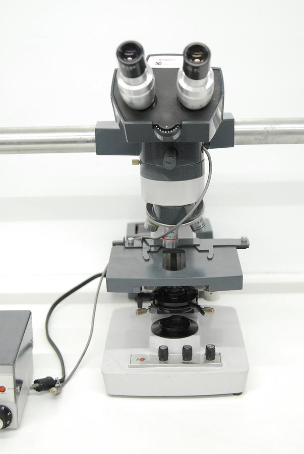 Used AO American Optical One-Twenty Teaching Microscope W/ 4x 10x 40x 100x Objectives, Power Supply, MORE