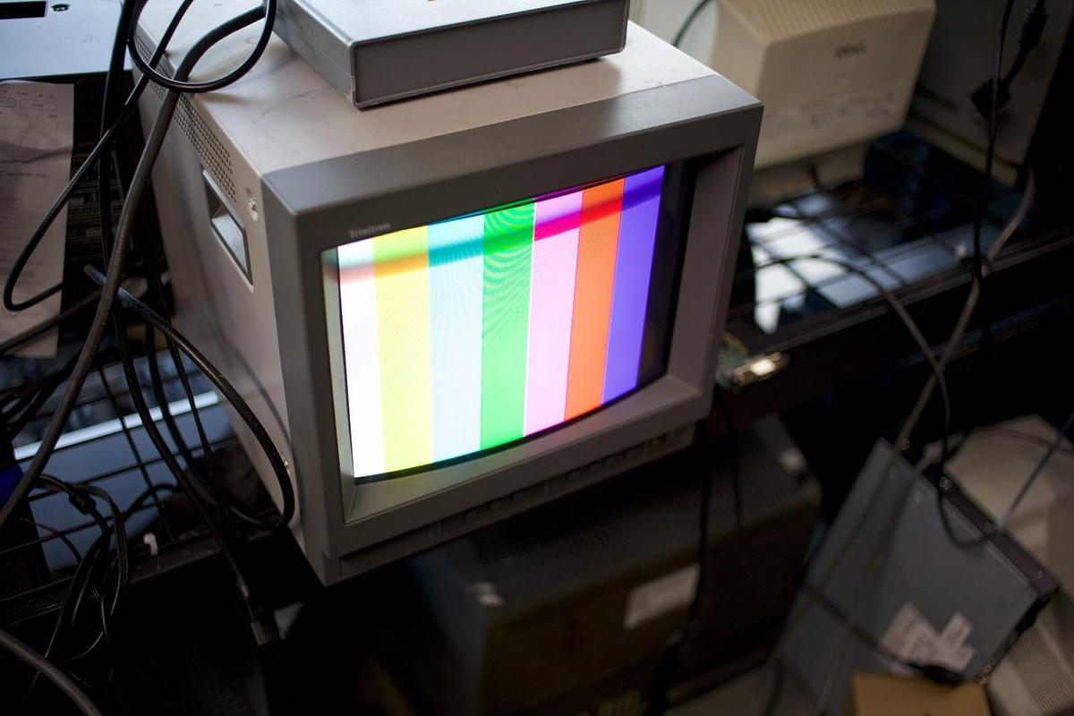 Used Sony Trinitron PVM-14N6U - 14"