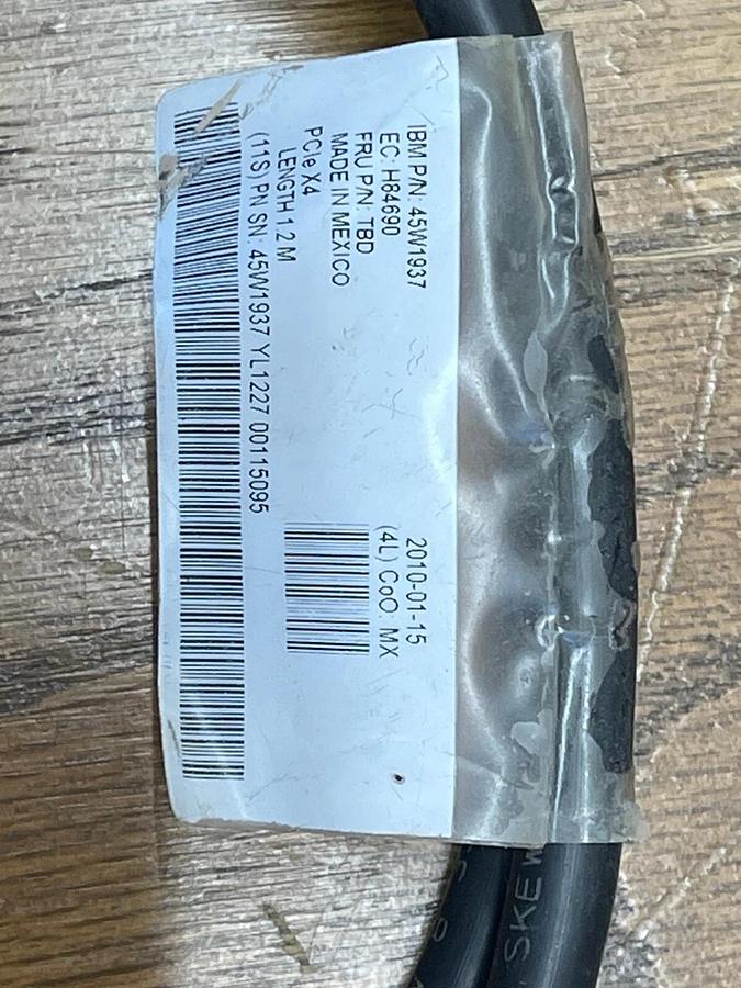 Used IBM 45W1937 1.2M PCIE X4 CABLE