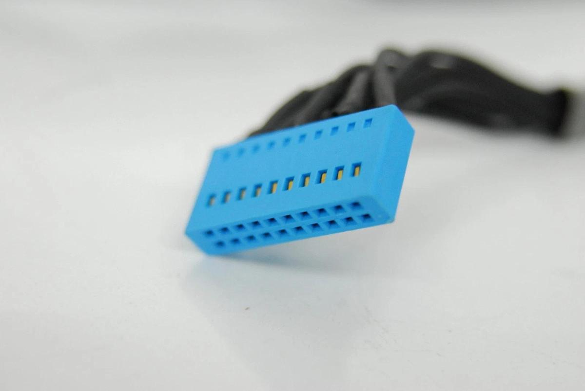 Used Jeol LA-2 LU-8 Cable - JEM-1230 TEM Electron Microscope