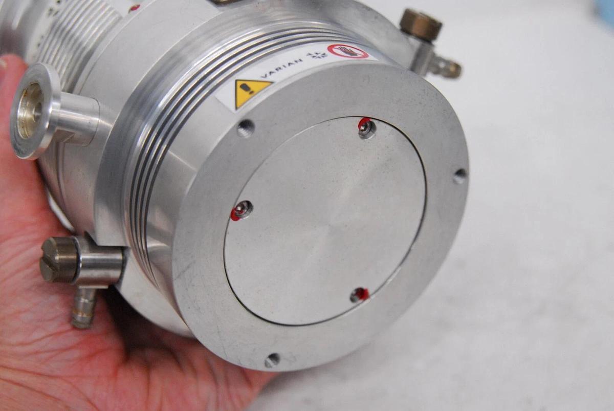 Used Varian TV 150HT Turbomolecular Pump Turbo-V MacroTorr W/ 9699535 Controller