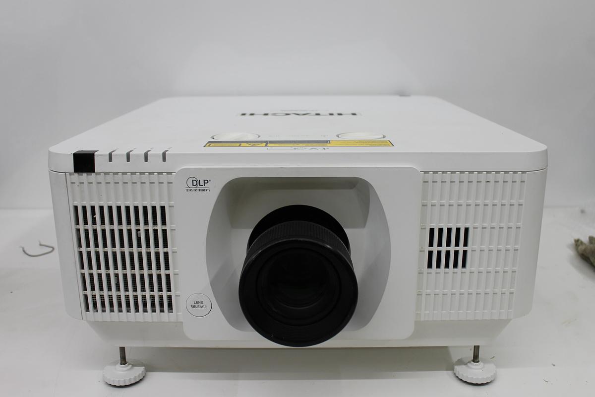 Used Hitachi LP-WU6600 DLP Laser Projector Only 4000 Hours