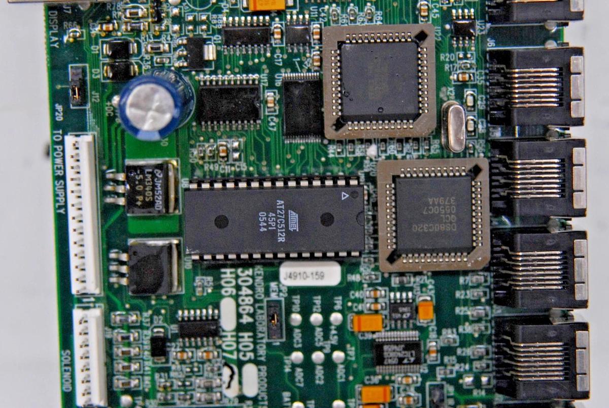 Used Kendro Laboratory 304864 H05 H06 H07 Refrigerator Control Board