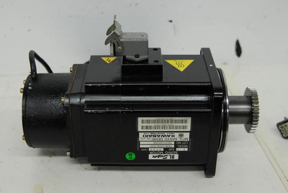 Used Kawasaki Sanyo Denki P60B13200LCX2C BL Super Servo Motor / 60490-1032RON Encoder