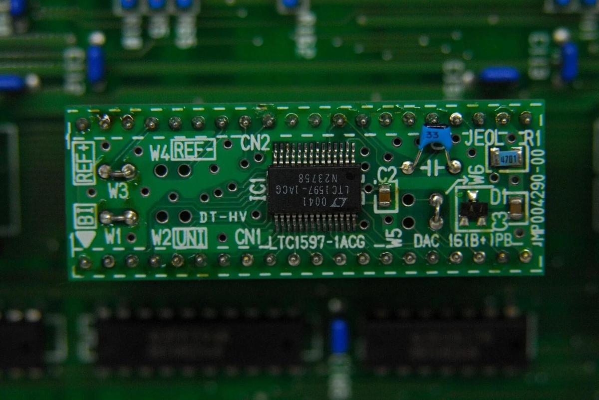 Used Jeol DEF AMP 1 PB MP003383-00 for Jeol JEM 1230 TEM Electron Microscope