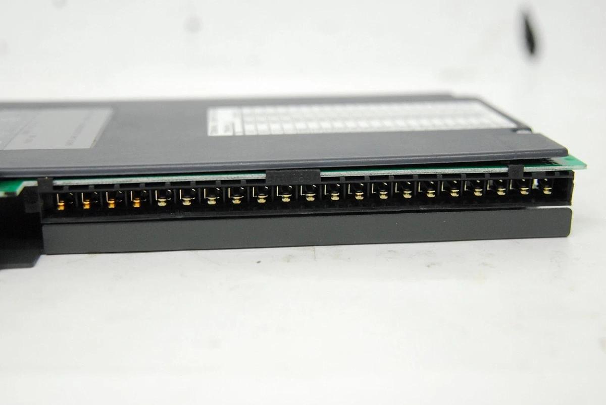 Used Allen-Bradley 1771-IAD B 120V AC/DC Input Module