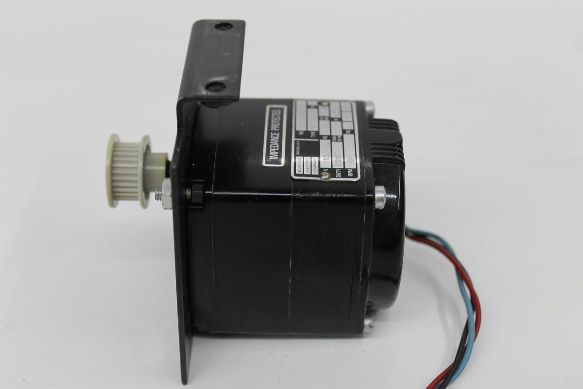 Used Bodine Electric Company KYC-23A2 B1644001 115V 300RPM Motor