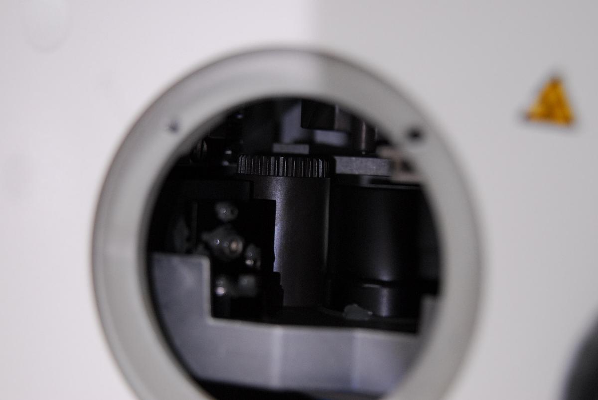 Used Zeiss 1005-820 Axiovert 200M Motorized Inverted Microscope Base Stand