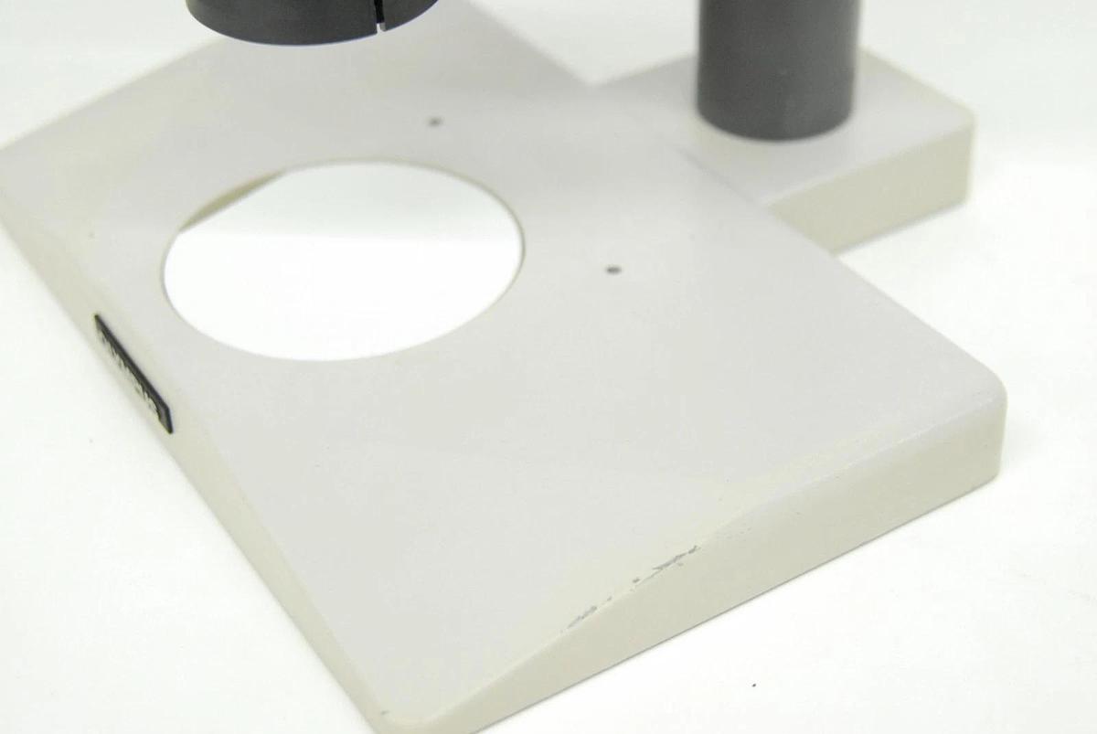 Used Olympus SZH Stereo Microscope W/ GWH10X-D/CD Eyepieces, DF PLAN 0.75X Objective