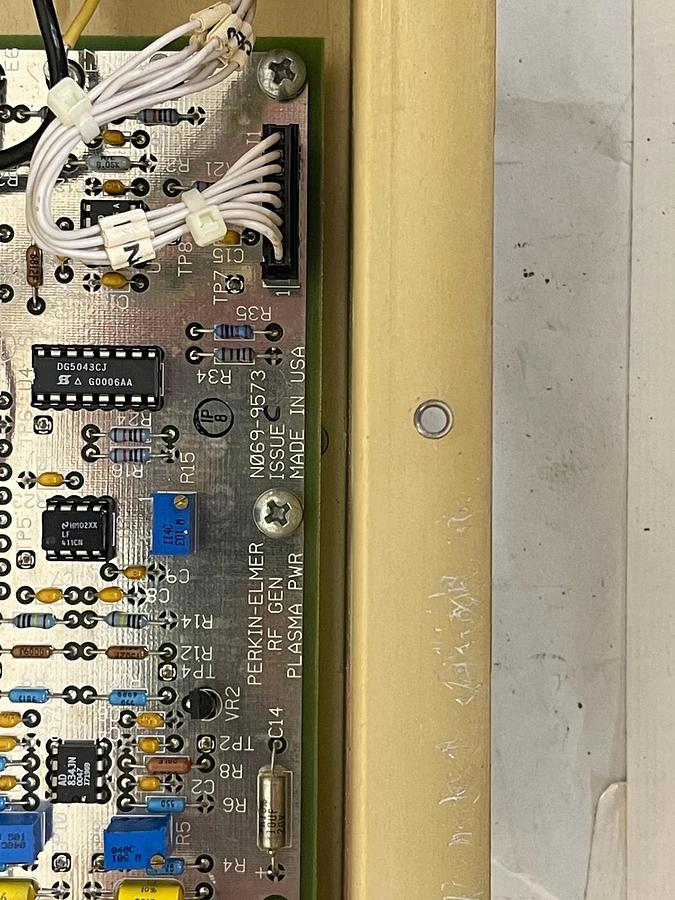 Used Perkin Elmer N069-9573 RF GEN Plasma PWR