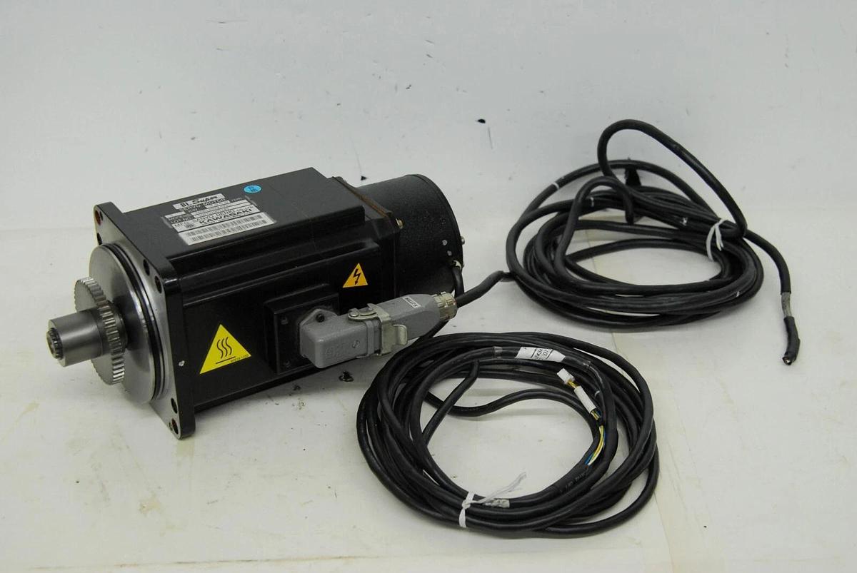 Used Kawasaki Sanyo Denki P60B13200LCX2C BL Super Servo Motor / 60490-1032RON Encoder