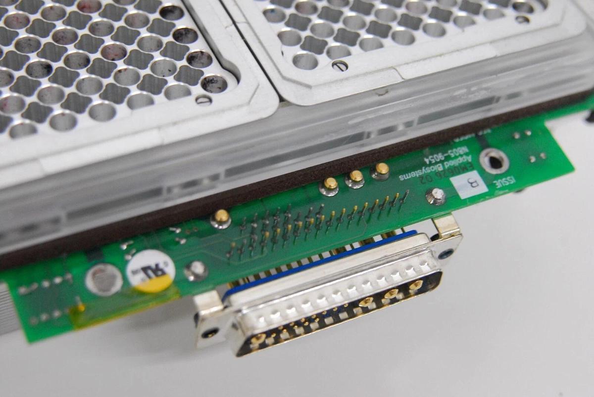 Used Applied Biosystems N805-9054 Dual 96 Well Plate Heater W/ Heatsink