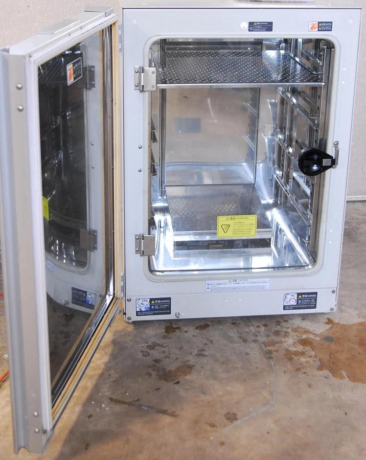 Used Sanyo MCO-19AIC(UV) CO2 Incubator