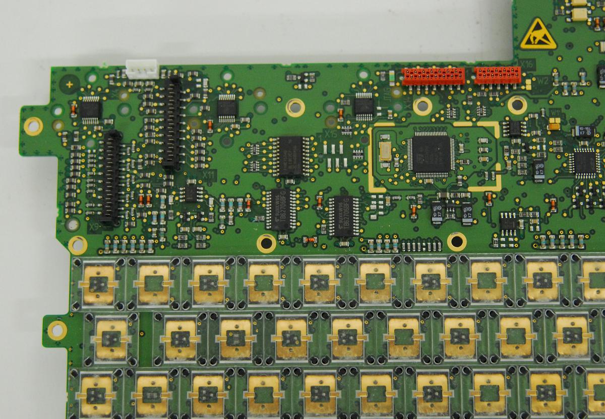 Used GE KTZ280064 Console Alphanumeric Keyboard PCB - Voluson E8