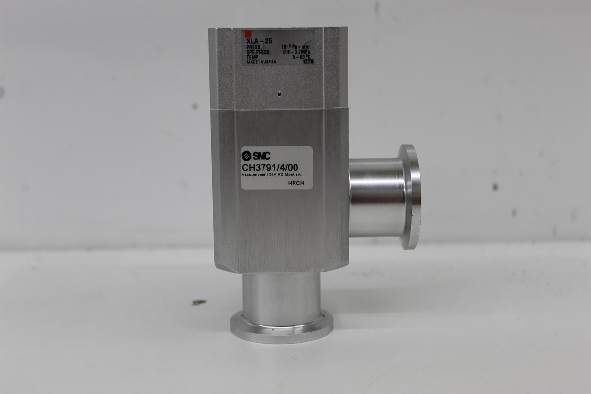 Used SMC XLA-25 CH3791/4/00 High Vacuum Pneumatic Angle Valve